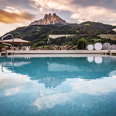 Brunet - The Dolomites Fiera Di Primiero